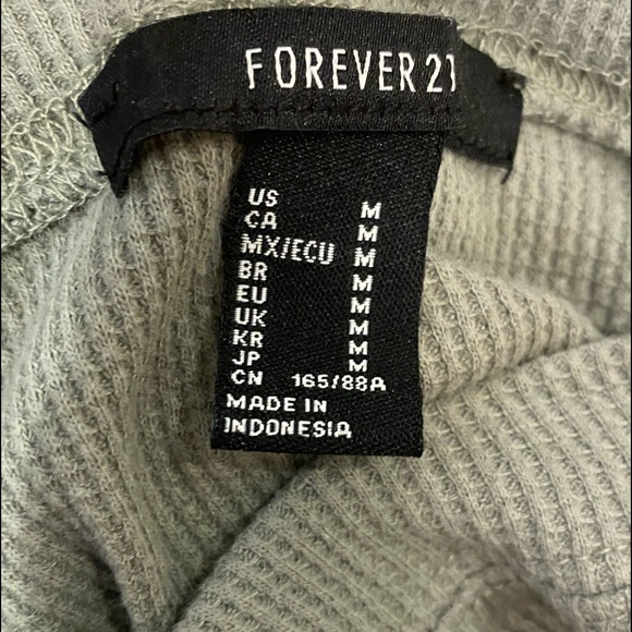 3 piece bundle women’s sweaters - Picture 4 of 6